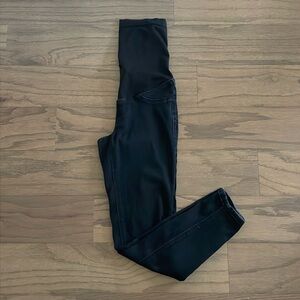 1822 Black Wynter Maternity Skinny Jeans - Size 25